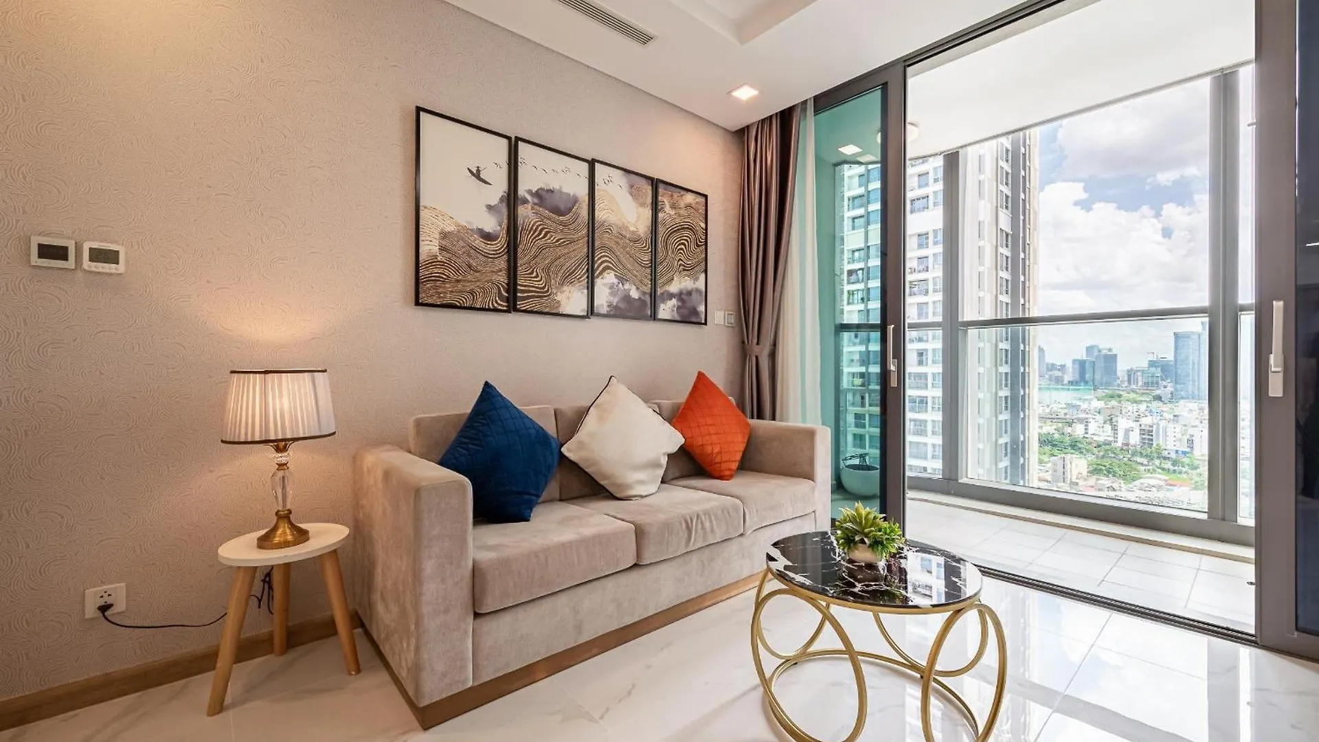 Hotel Urban Heights Rentals Landmark 81 Ho Chi Minh City