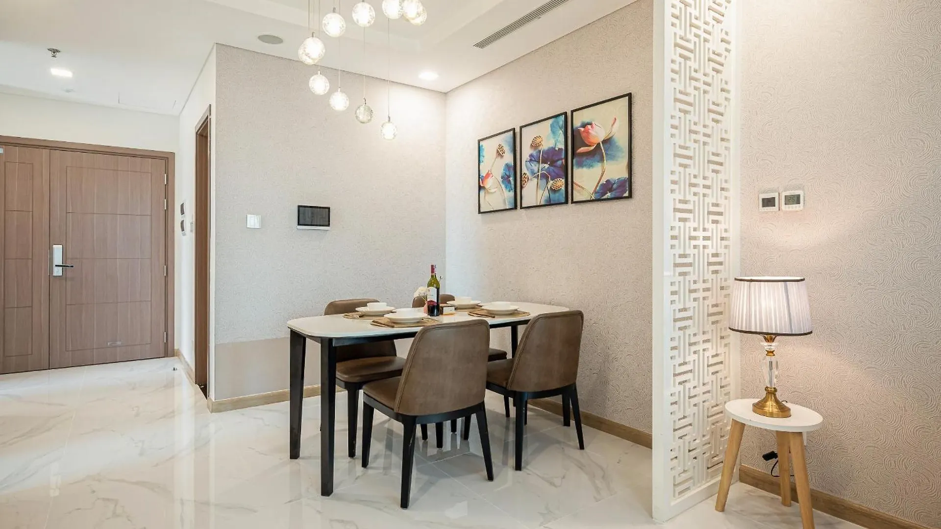 Urban Heights Rentals Landmark 81 Ho Chi Minh City Hotel