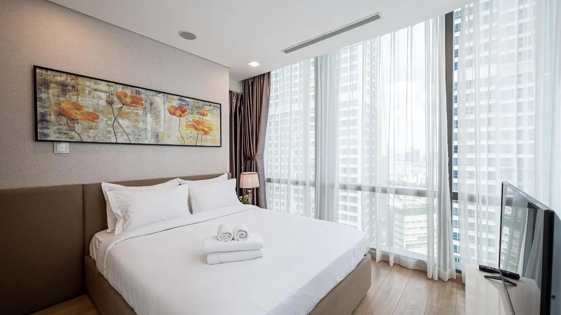 Urban Heights Rentals Landmark 81 Ho Chi Minh City Hotel